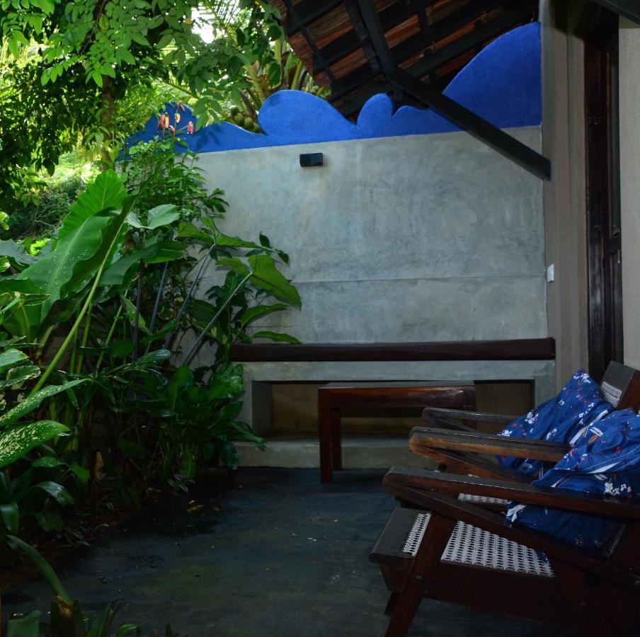 View Guesthouse & Bistro At Goyambokka Tangalle Zewnętrze zdjęcie